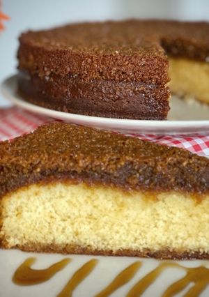 Una foto de 🇩🇰 DRØMMEKAGE, una torta de ensueños (Dinamarca)