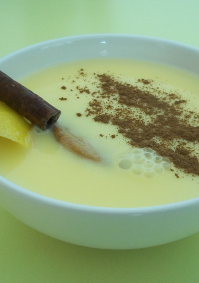 Una foto de Natillas caseras con limón