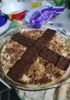 Una foto de Mousse de dulce de leche con base de galletas y café