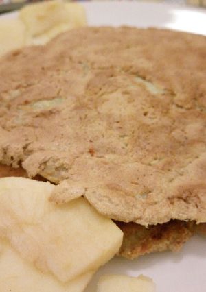 A picture of Apple pancakes.