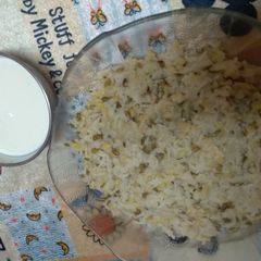 A picture of Green grams and rice.