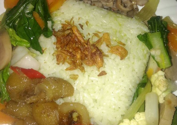 Resep Nasi gurih hijau pandan oleh Santhywi Priyanto Cookpad