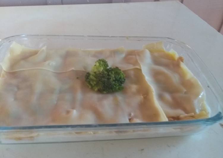 》 Lasanha de brócolis com peito de frango - Gozhowgos