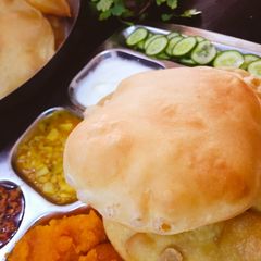 A picture of Puri Thali.