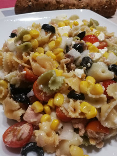 Una foto de Ensalada de atún