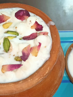 ड्राई फ्रूट्स मटका लस्सी (dry fruits matka lassi recipe in Hindi) रेसिपी मुख्य फोटो