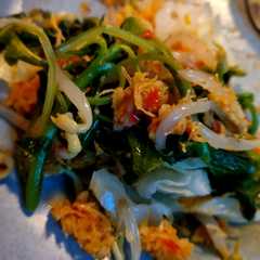รูปของ Urab sayur