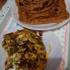 A picture of Pratha r omlate.