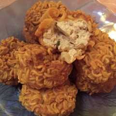รูปของ Bola tahu rambutan indomie