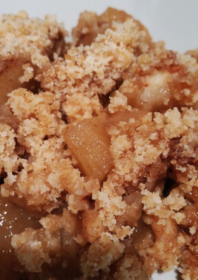 Una foto de Crumble de manzana