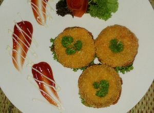 Foto resep Burger Lorenza (telo goreng saus Pizza)