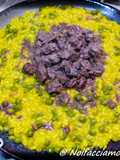 Risotto allo zafferano, fegatini di pollo e piselli