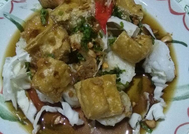 Tahu Lontong