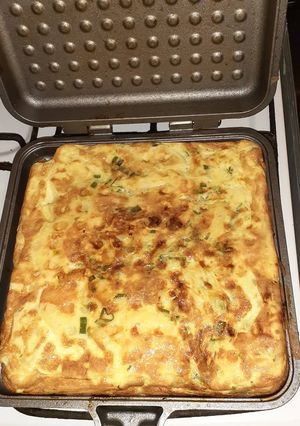 Una foto de Tortilla de papa... "TODO CRUDO"