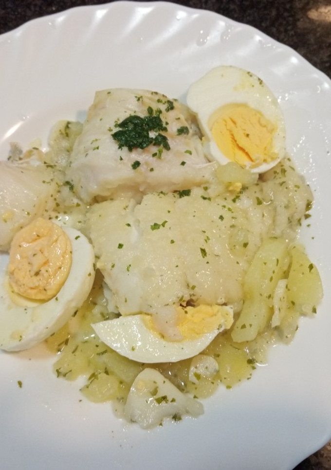 Una foto de Bacalao en salsa verde