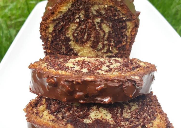 Cake marbré nappage chocolat noisette