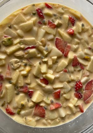 A picture of Fruit and nut salad.
