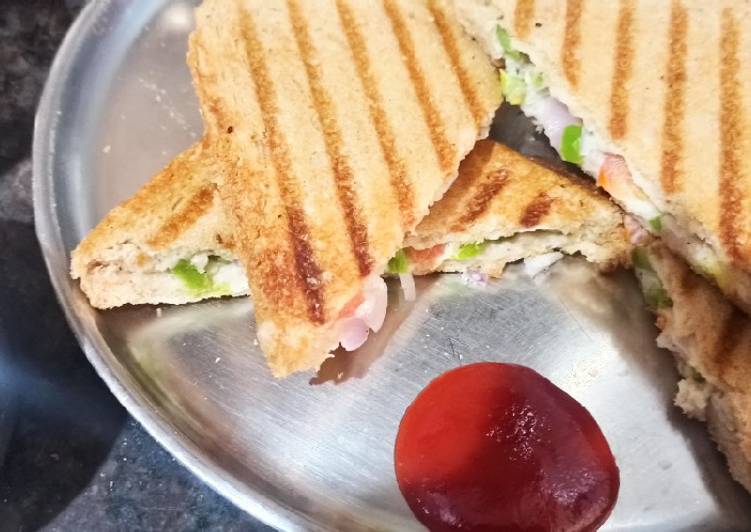 Recipe of Favorite Veg mayo sandwich