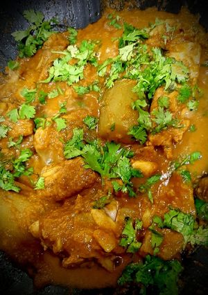 A picture of Lauki Chicken.
