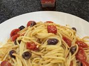 Una foto di spaghetti vegano