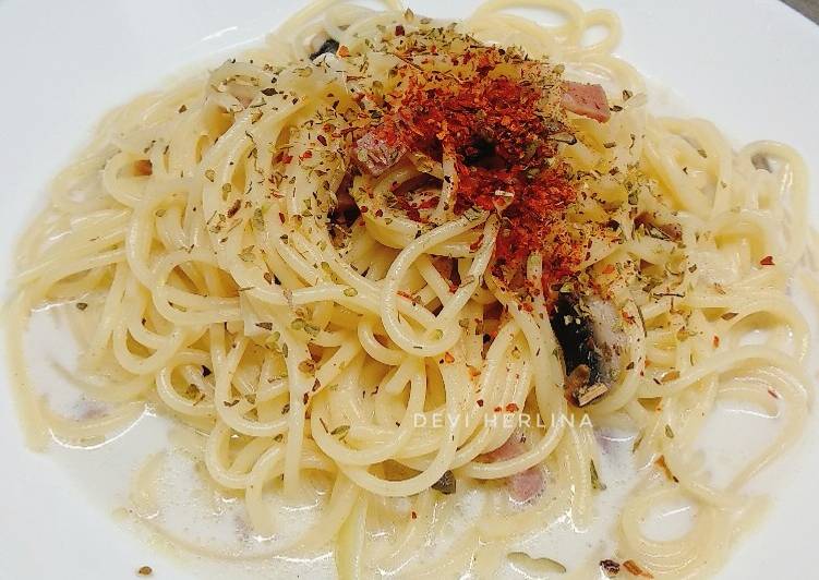 Resep Spaghetti carbonara oleh Devi Herlina - Cookpad