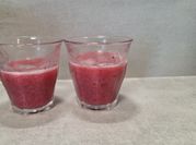 Une photo de jus poire