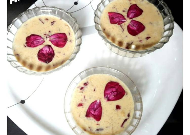 Rose phirni