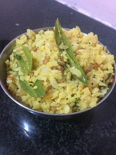அவுல் உப்மா🍚🍚 (Aval upma recipe in tamil) செய்முறை முக்கிய புகைப்படம்