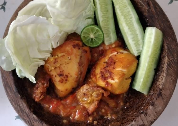 Ayam Penyet ala Jawa Timur