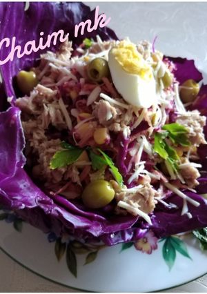 صورة لوصفة سلطة التونة والخضار الطازجة 🥗💜🥗