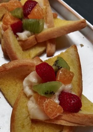 Foto resep Roti tawar panggang vla buah