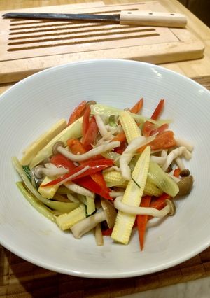 A picture of Stir-Fried Mixed Peppers and Mushrooms (Keto Recipe) (Simple Cooking) (Convenient Vegetarian) (Lunchbox Dish).