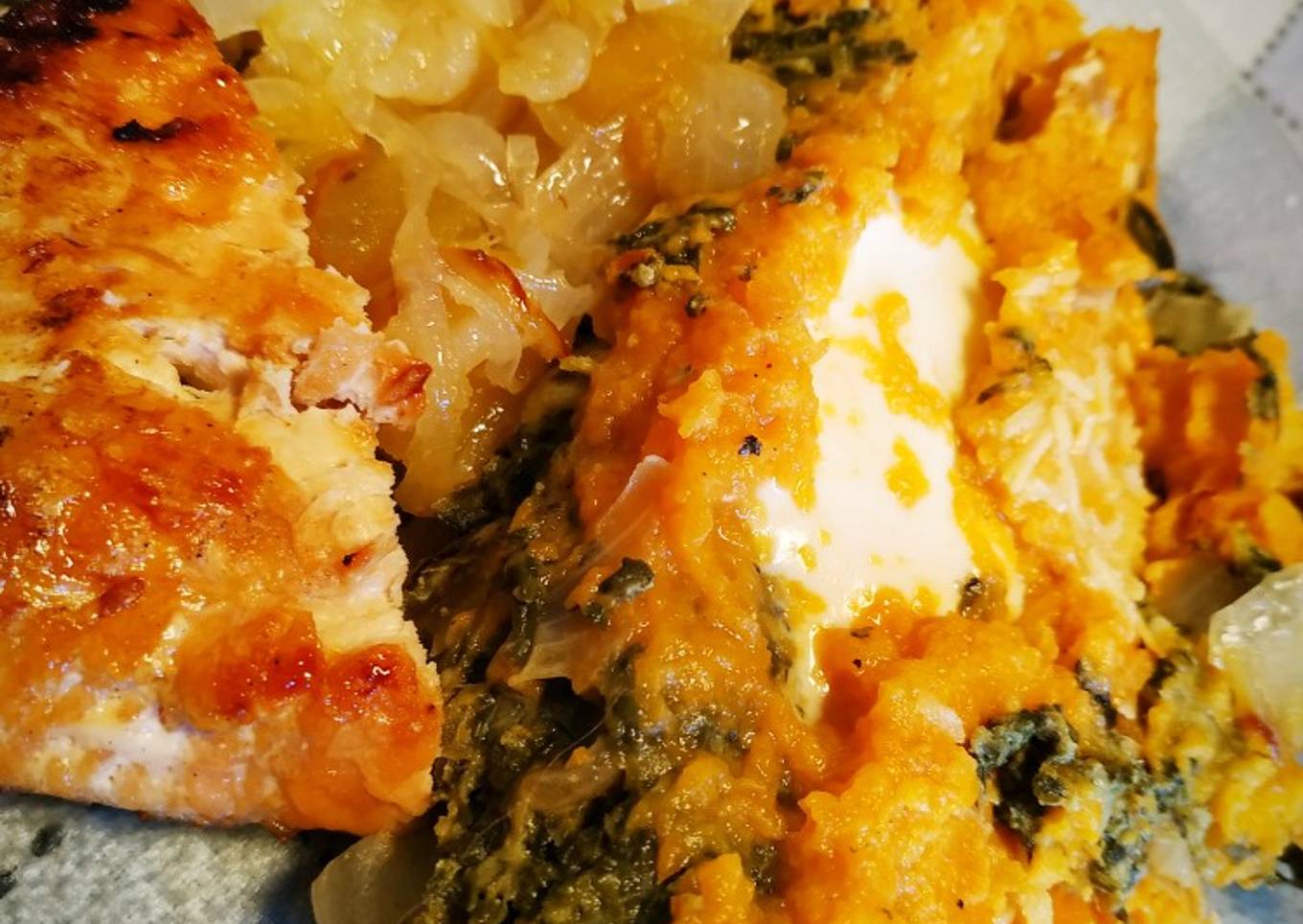 Pastel de calabaza y espinaca + Batatas y cebollas caramelizadas