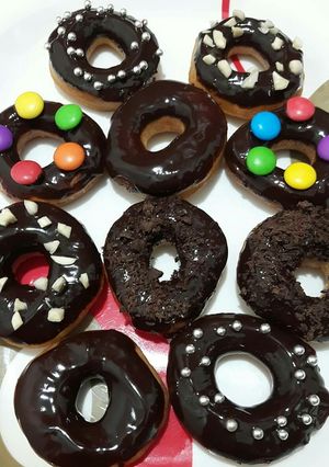 A picture of Eggless donuts.