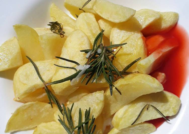 Recipe of Speedy Rosemary garlic potato chunks