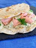 Piadina di Farro con Salmone e Patè di Carciofi