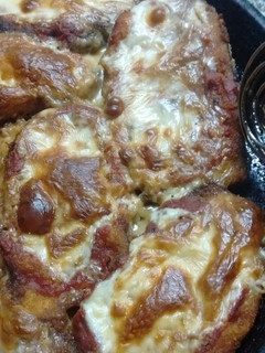 Una foto de Milanesas de berenjena a la napolitana