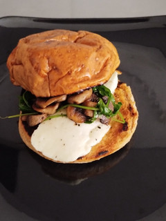 Una foto de Hamburguesa de Queso de Cabra
