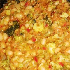 A picture of Cauliflower and broccoli salad.