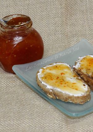 Una foto de Mermelada de tomate y clavo, en la Monsieur cuisine