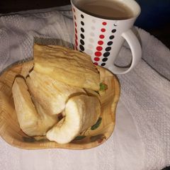 A picture of Deep-fried cassava.