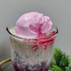 Rose milk falooda A picture of Rose milk falooda.