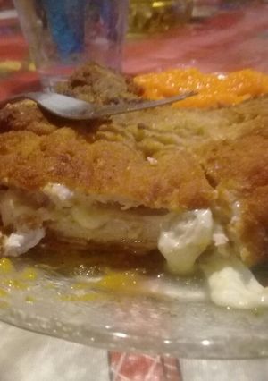 Una foto de Costeleta de cerdo rellena con queso