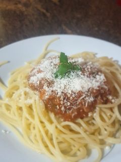 Una foto de Boloñesa casera con espaguetis