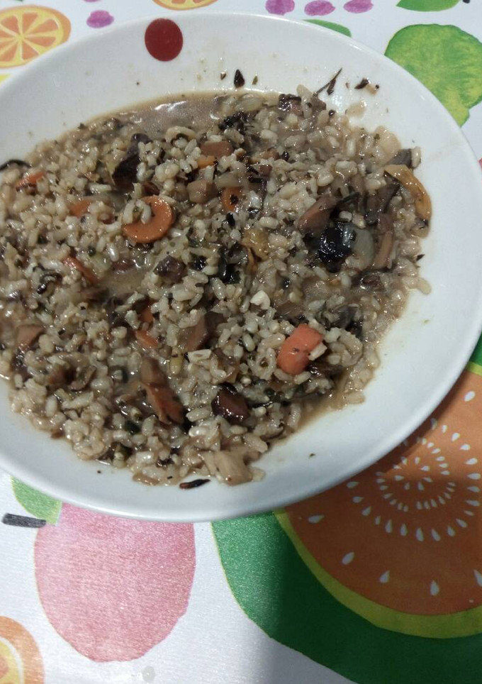Una foto de Arroz meloso de setas y algas arame