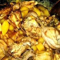 A picture of Potatoe/chicken.