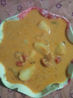 உருளைக்கிழங்கு குருமா (Urulaikilangu Kurma Recipe in Tamil) செய்முறை முக்கிய புகைப்படம்
