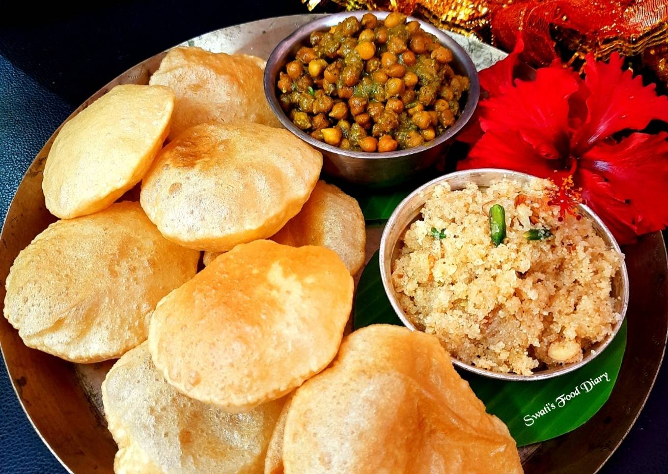 MahaPrasad Bhog / Halwa, Puri, Kala Chana