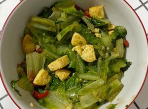 Foto resep Tumis Lettuce Roman dengan Tahu (selada roman)