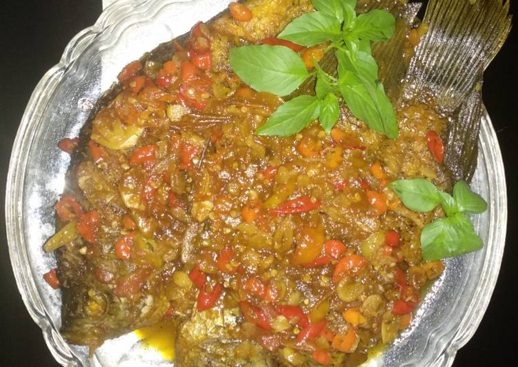 Gurame Pedas Manis bahan simpel!